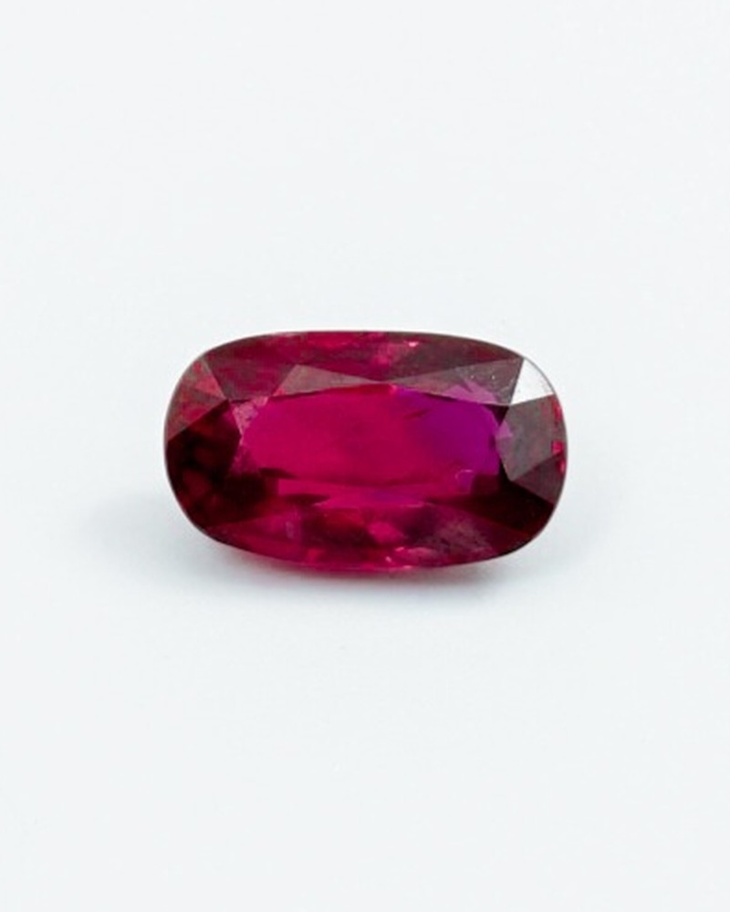 5.01ct Pigeon Blood Ruby · Oval Cut
